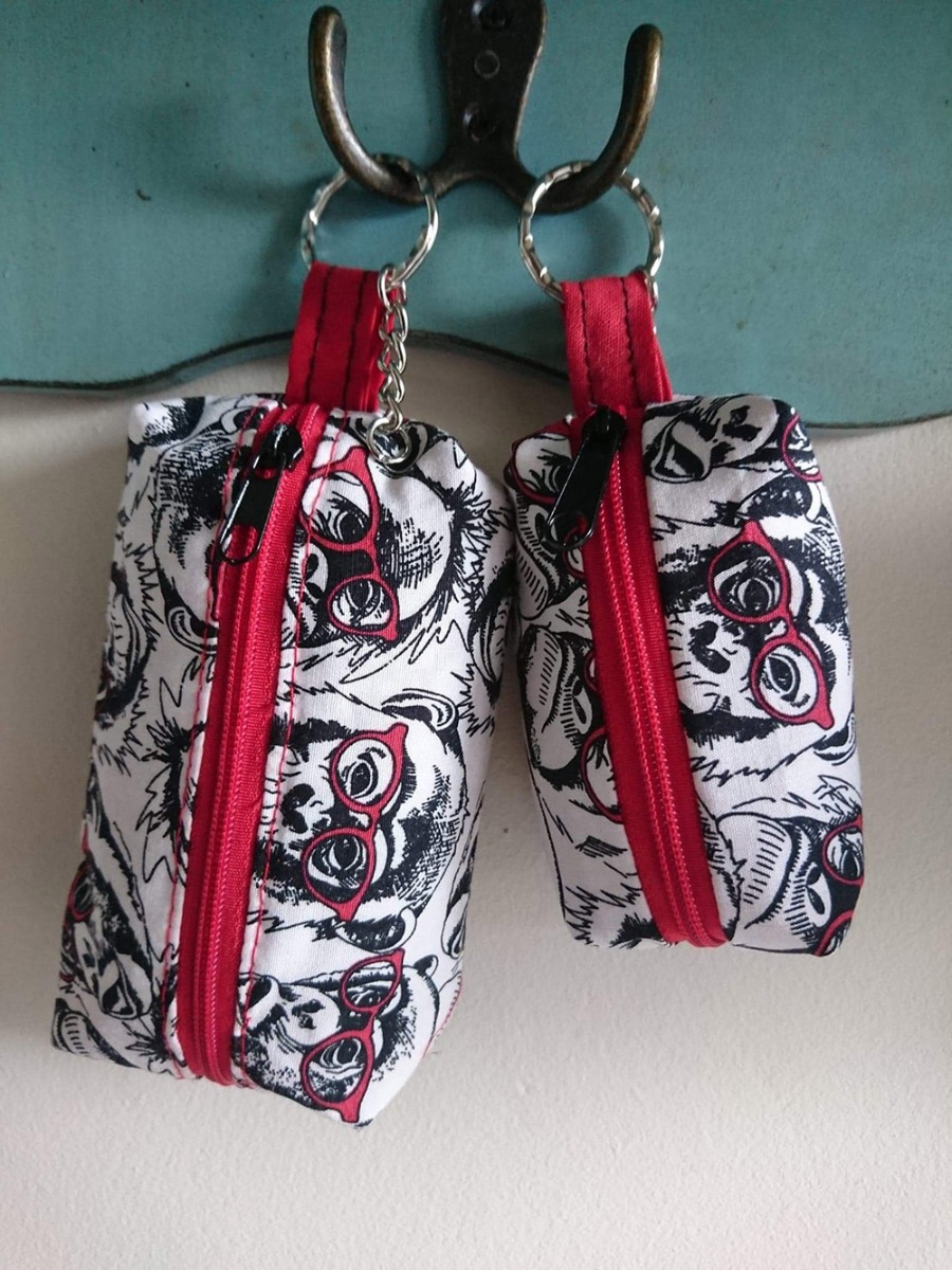 Keyring pouch