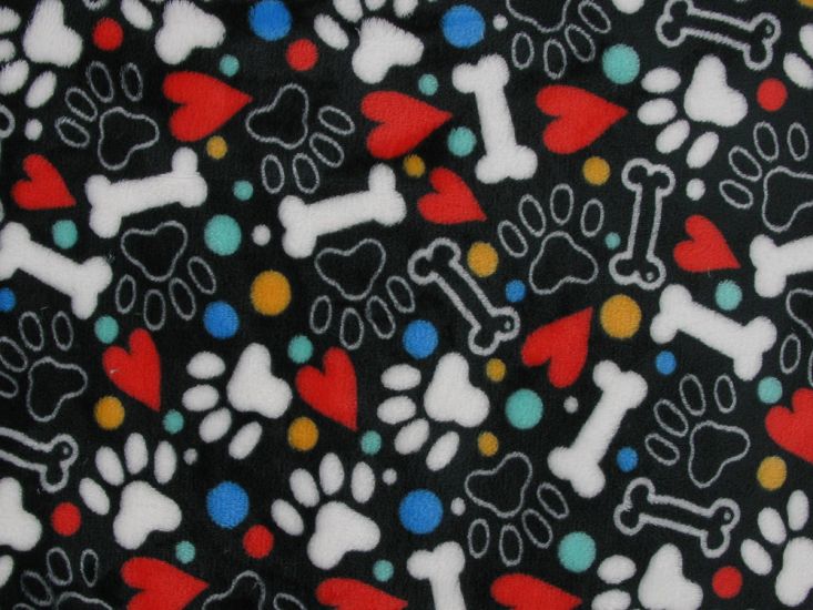 Doggy Bone Hearts Cuddle Fleece, Black