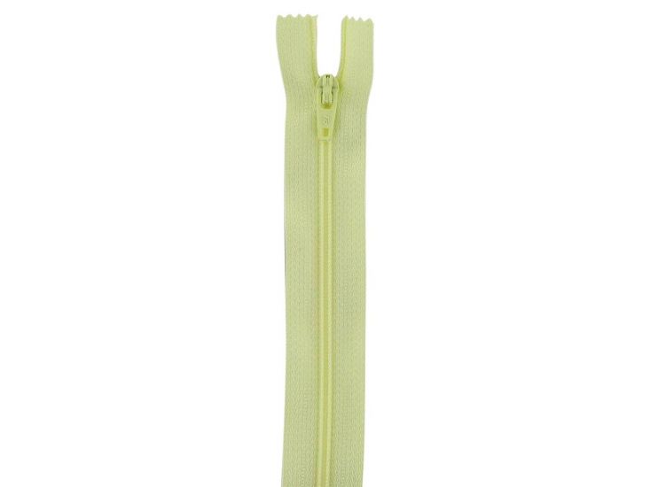 Closed End Dress Zip, 22 Inch, Light Yellow