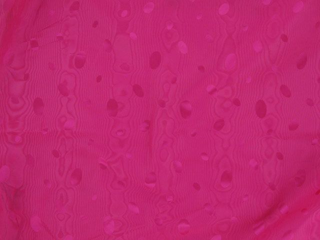 Spot Moire Taffeta - Cerise